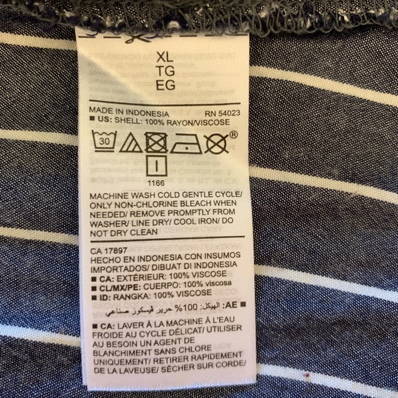 💙👕🤍 Blue and White Striped Tank 🤍 👕💙 - Picture 11 of 11